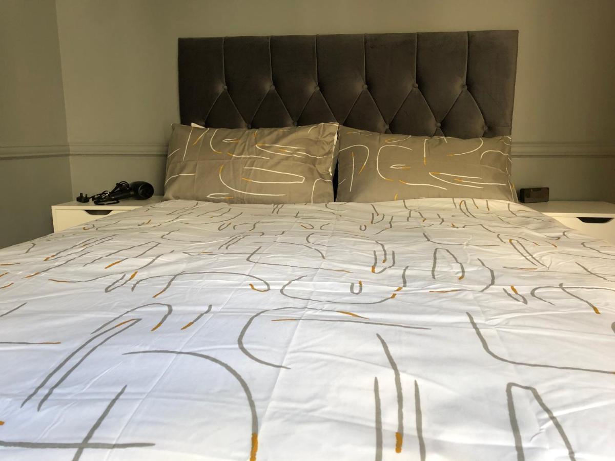 Stylish 2 Bed Apartment Next To The Norfolk Broads Coltishall エクステリア 写真