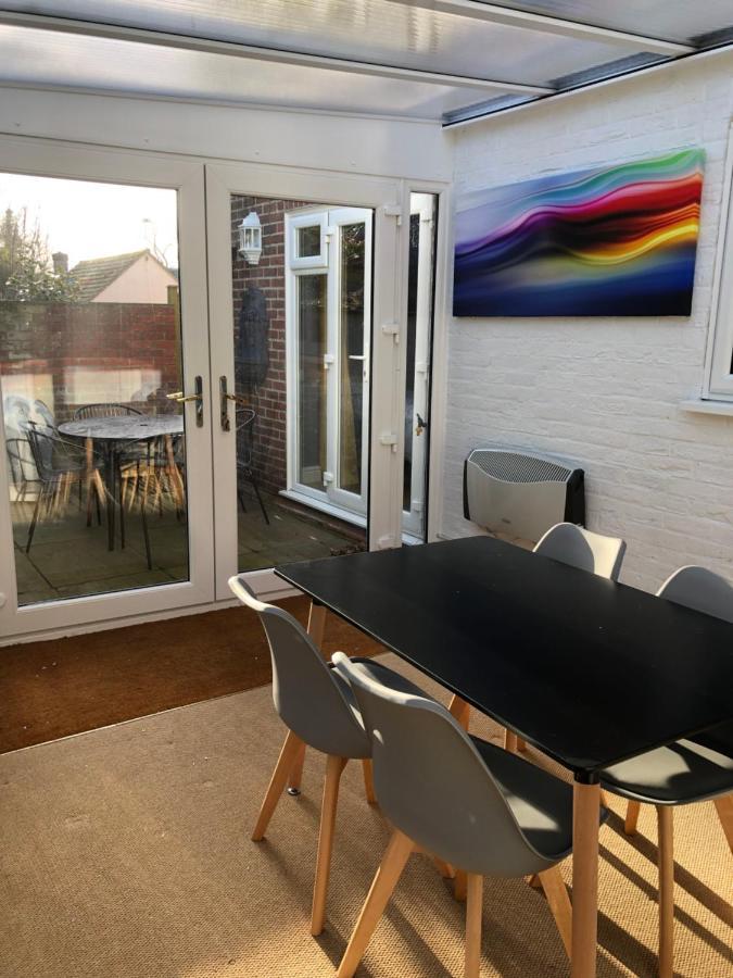 Stylish 2 Bed Apartment Next To The Norfolk Broads Coltishall エクステリア 写真