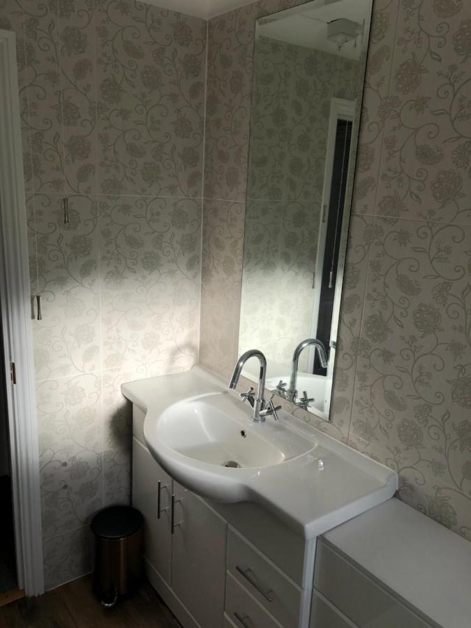 Stylish 2 Bed Apartment Next To The Norfolk Broads Coltishall エクステリア 写真